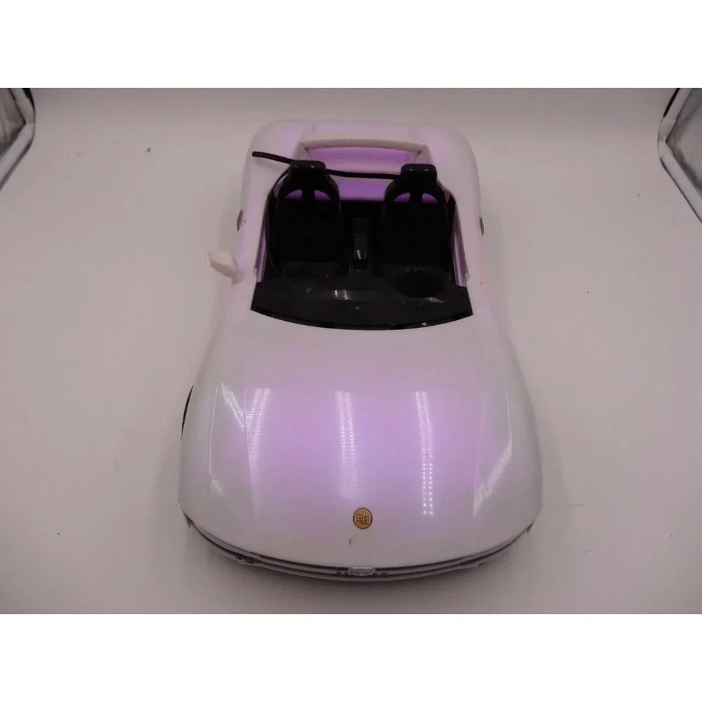 Rainbow High Color Change Car Convertible 8-in-1‎ Light-Up 2 Rainbow Dolls